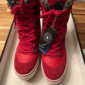 Santana Canada Women's Vibrant Red Winter Boots